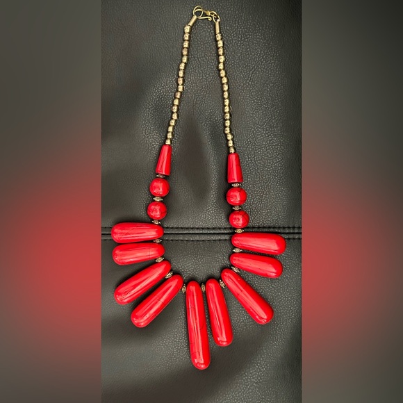 Beautiful, handmade statement necklace in Red Jasper stone - Picture 5 of 8